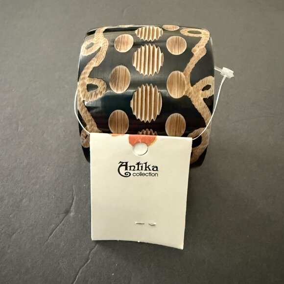 NWT Antika Wide Black Tan Bangle Bracelet Intricate Carved Design Lead Compliant - Picture 3 of 9